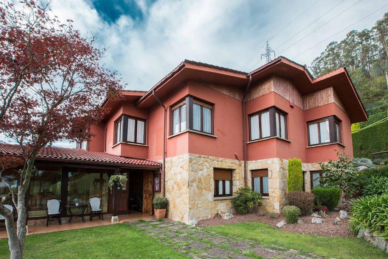 Hotel Casa Camila Oviedo Esterno foto