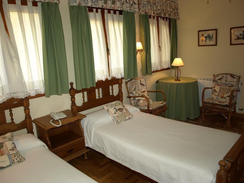 Hotel Casa Camila Oviedo Esterno foto