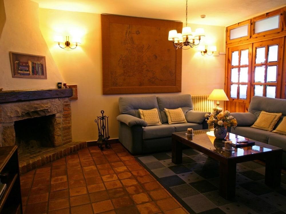 Hotel Casa Camila Oviedo Esterno foto
