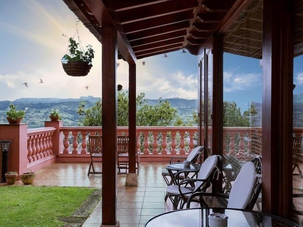 Hotel Casa Camila Oviedo Esterno foto