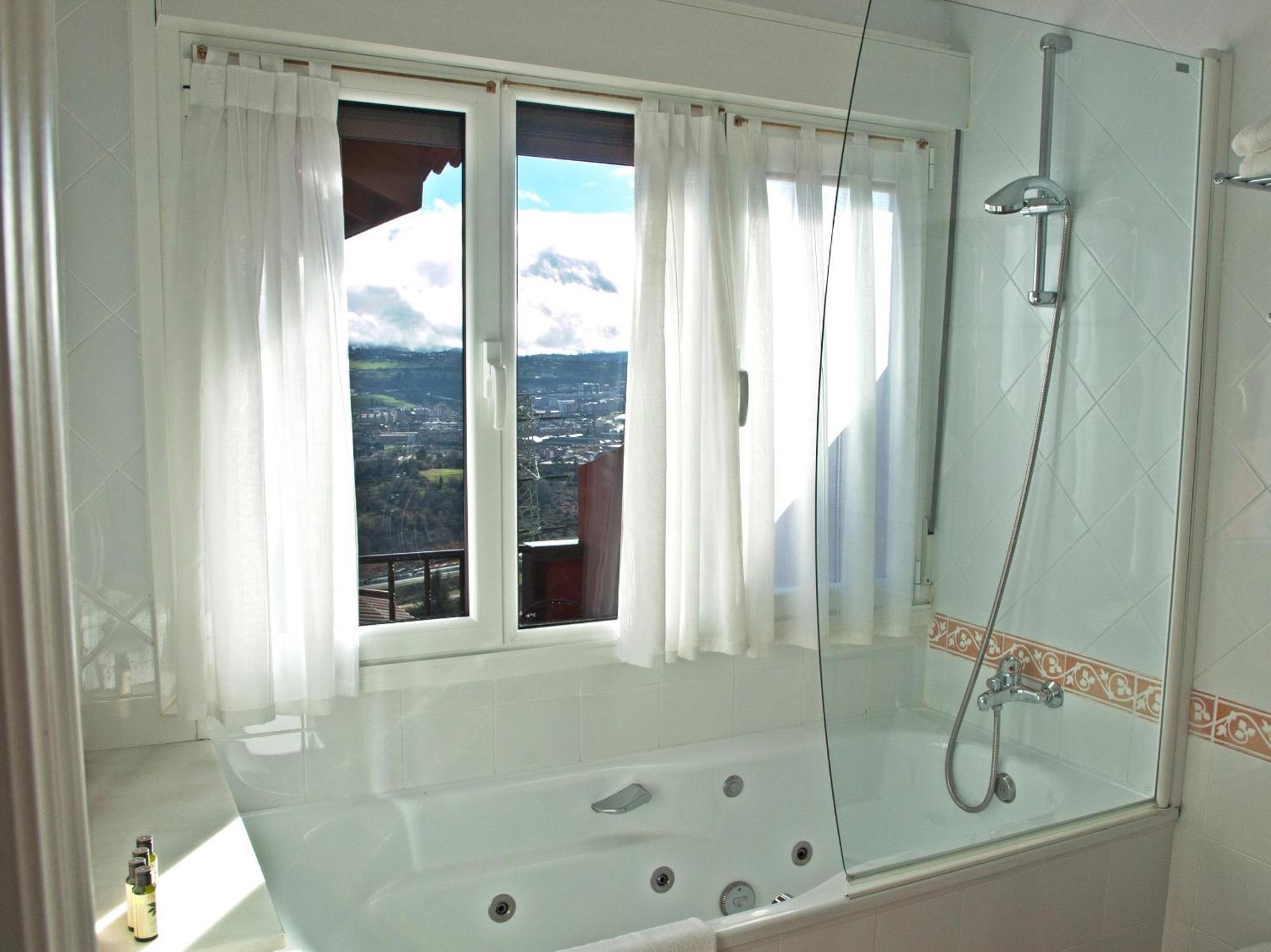 Hotel Casa Camila Oviedo Esterno foto